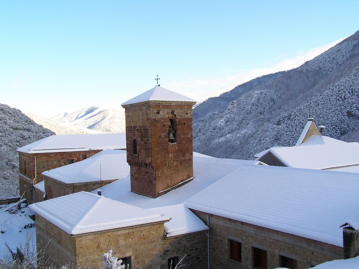 Monasterio De Santa Maria De Valvanera Anguiano المظهر الخارجي الصورة
