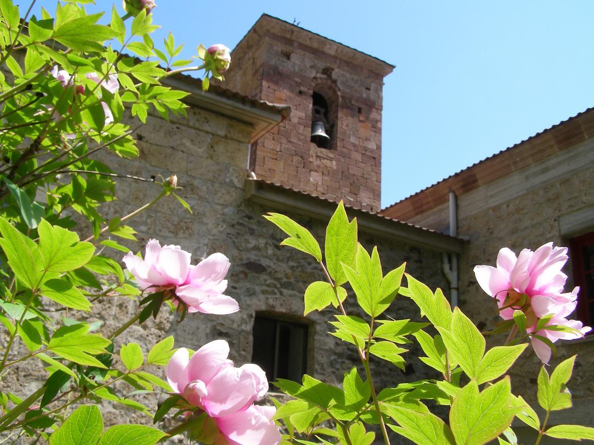 Monasterio De Santa Maria De Valvanera Anguiano المظهر الخارجي الصورة