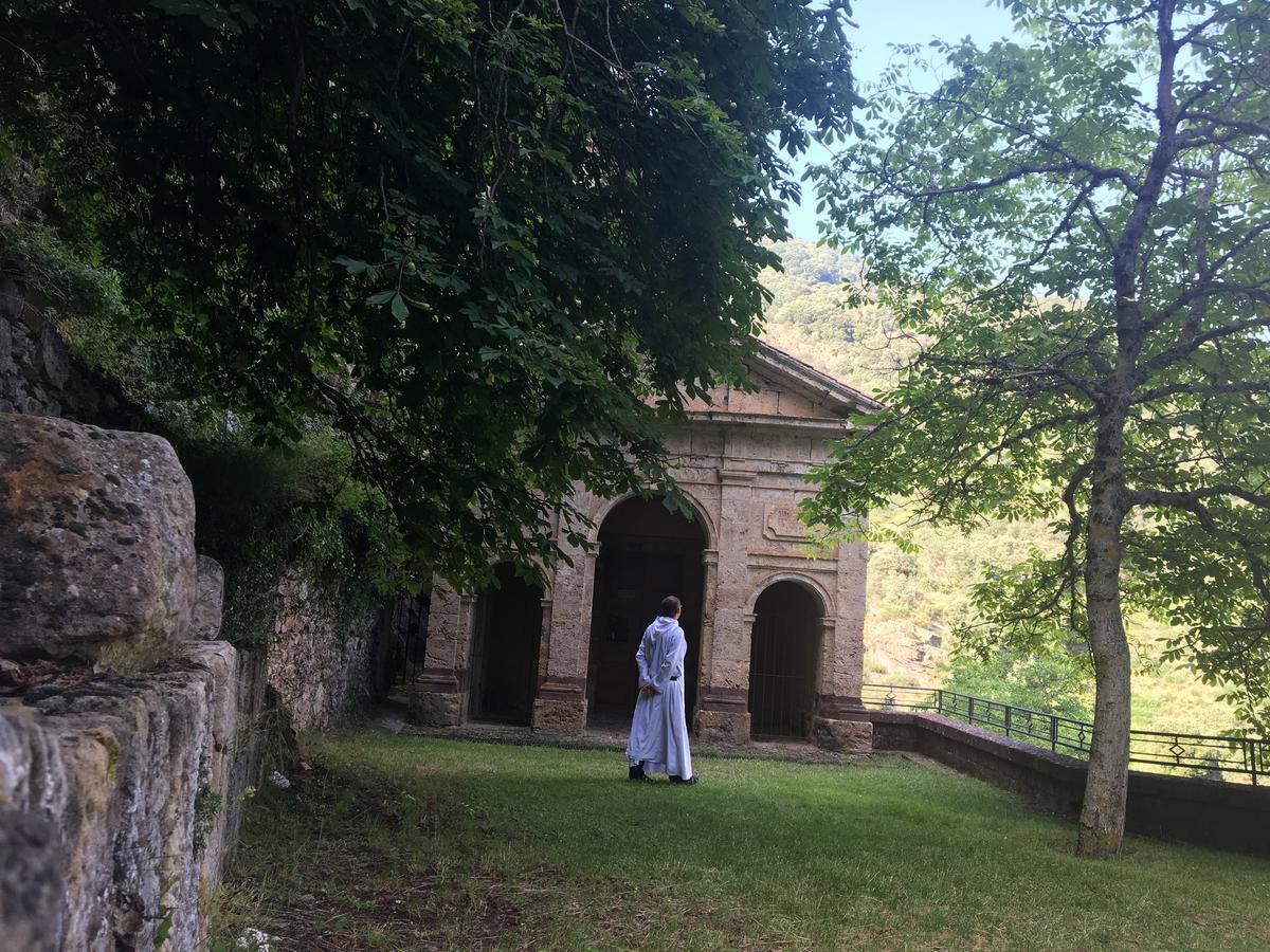 Monasterio De Santa Maria De Valvanera Anguiano المظهر الخارجي الصورة