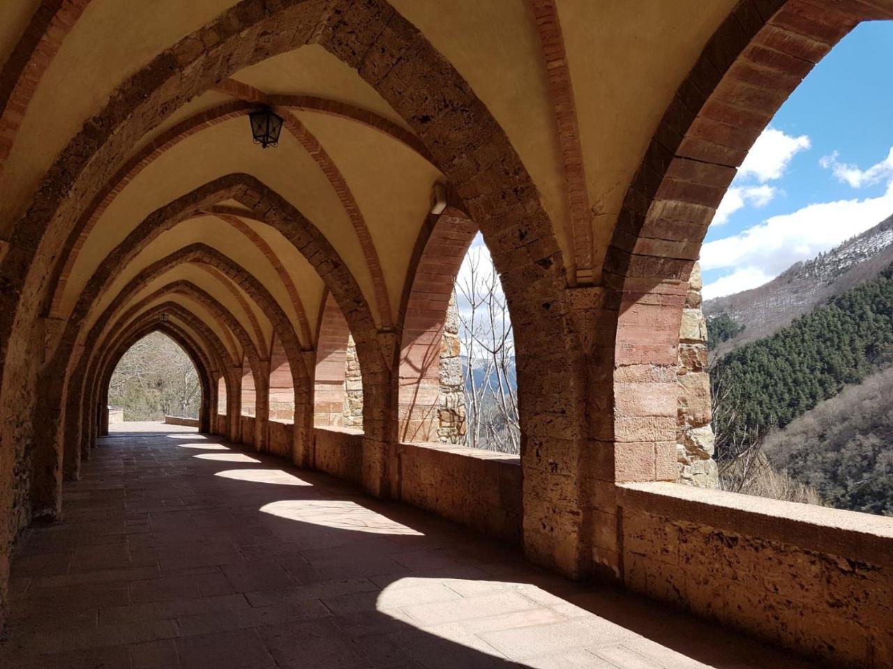 Monasterio De Santa Maria De Valvanera Anguiano المظهر الخارجي الصورة